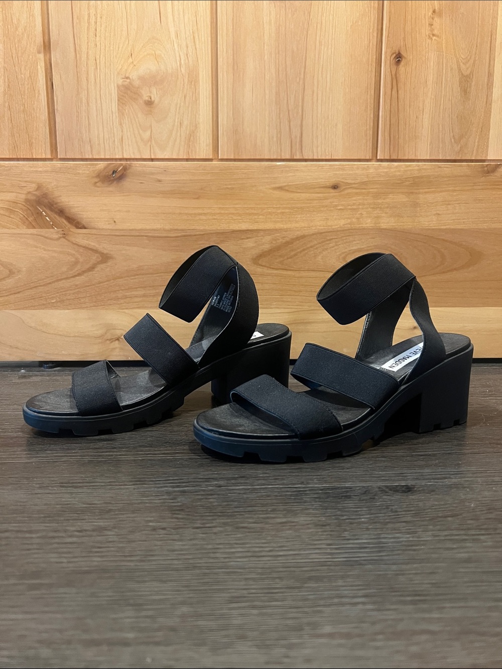 Steve Madden Black Elastic Strap Platform Sandals - Women’s 6.5